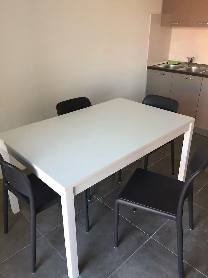 Residenza Redipuglia Daire Bussolengo 0*,